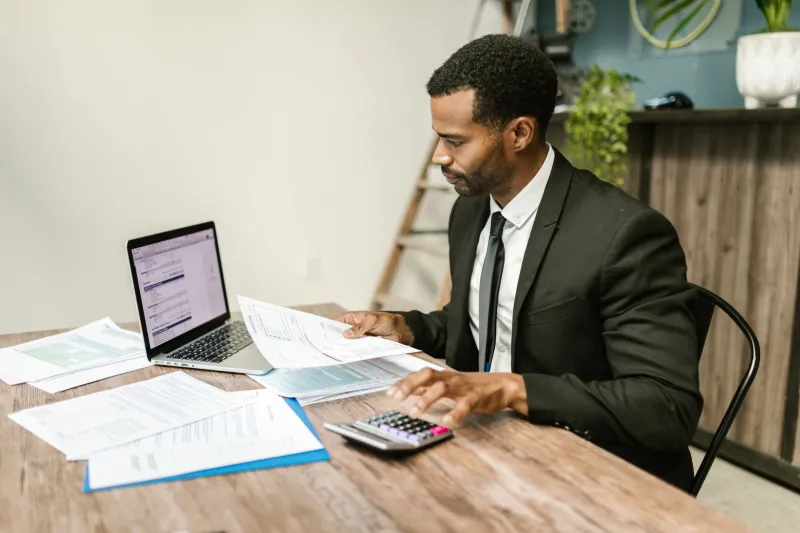 Dollars, Dirhams, and Deductions: A Strategic Tax Guide for American Golden Visa Holders